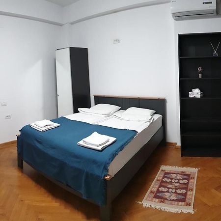 Ferienwohnung Old Town Bliss Bukarest Exterior foto