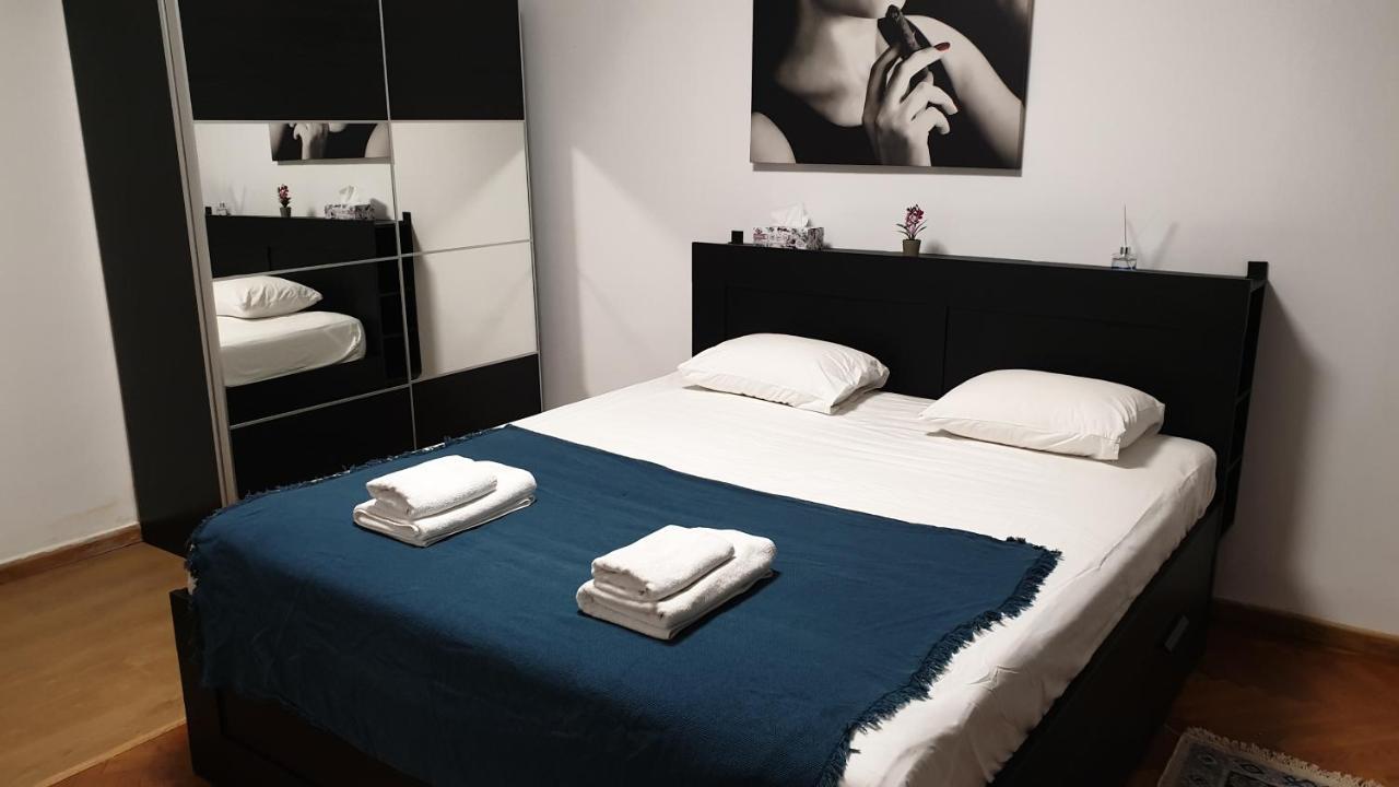 Ferienwohnung Old Town Bliss Bukarest Exterior foto